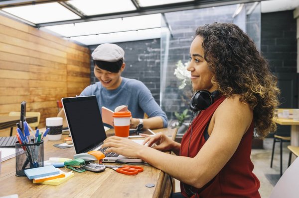 Quels sont les espaces liés au développement du tourisme ?